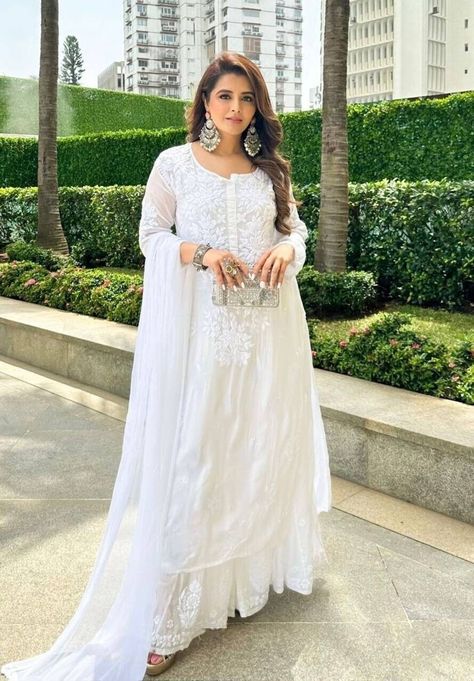 "Bollywood Indian Bridal Heavy Anarkali Salwar Kameez Pakistani Dress Party Suit Occation:-Party,Wedding,Evening,Festival,Etc. *FABRIC DETAILS:-* *#TOP FABRICS* : WRINKLED DELTA # WORK : COTTON THREAD EMBROIDERY WORK #INNER : MICRO COTTON #HEIGHT : 47\"inch *#TOP SIZE : S-36\" , M-38\" ,L-40\" , XL-42\" , XXL-44\"* *PLAZO DETAIL* # FABRICS : WRINKLED DELTA # WORK : COTTON THREAD EMBROIDERY WORK *#PLAZO SIZE : FREE SIZE (FULLSTITCHED)* #HEIGHT : 40\"inch *UMBRELLA FLAIR PLAZO* *DUPPATA DETAIL*: WRINKLED DELTA  2.2 mtr *WEIGHT : 750gm* *Occation:-Party,Wedding,Evening,Festival,Etc. *Garment Care:-Dry Clean" Plus Size Anarkali Suits, Delta Work, Pakistani Dresses Party, Cotton Thread Embroidery, Salwar Kameez Pakistani, Designer Embroidery, Maxi Pants, Bridal Gallery, Kurtis With Pants