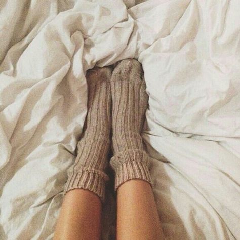 :) Studera Motivation, Herbst Bucket List, Comfy Socks, Cozy Socks, Autumn Activities, Foto Inspiration, Blog Page, Comfy Cozy, Cozy Fall