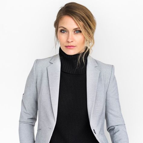 Blonde Business Woman, Business Woman Portrait, Attractive Background, What The Fact, Cool People, What Have You Done, Photoshop Textures, About Business, Business Wear