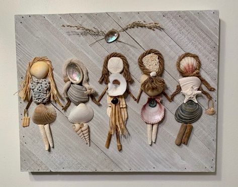 Sea Shell People, Seashell People, Shell People, Seashell Art Diy, Beach Wall Hanging, Seashell Wind Chimes, Sea Glass Art Diy, Diy Beach Decor, Seashell Beach