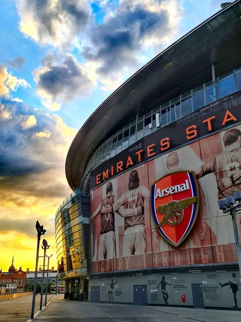 Arsenal Fc Players, Arsenal Stadium, Arsenal Fc Wallpapers, Stadium Wallpaper, Arsenal Wallpapers, Football Background, Emirates Stadium, Manchester United Wallpaper, Arsenal Ladies