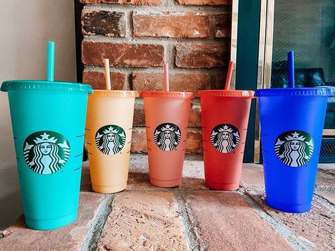 Polka Dot Kingdom on Instagram: “We have the brand new color changing Starbucks in stock now! We have lots of different options for you to choose from. Then come…” Color Changing Cups, Disney Starbucks, Starbucks Sizes, Disney World Epcot, Reusable Cups, Hollywood Studios Disney, Teacher Christmas Gifts, Coffee And Tea Accessories, Tea Accessories