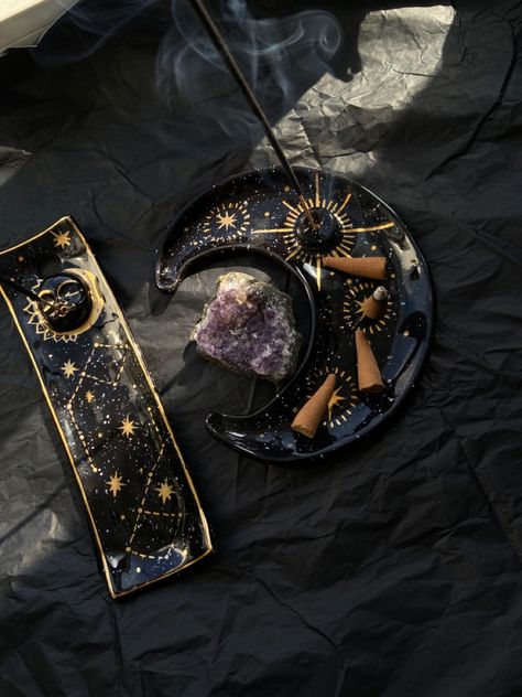 Witch Craft Supplies, Lunar Witch, Occult Decor, Ceramic Supplies, Candle Magick, Pottery Handbuilding, Keramik Design, Spiritual Crystals, Magic Aesthetic