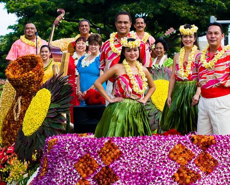 Aloha Festivals has become a celebration of Hawaiian culture, integrating the traditions and cultures of the Islands through music, dance, cuisine and art. Island Activities, Hawaii Holiday, Hula Dance, Festival Music, Hula Dancers, 30th Bday, Hawaiian Culture, Holidays Around The World, Live Band