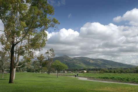 From Wikiwand: Fremont, California Fremont California, California Missions, Public Golf Courses, Best Golf Courses, Hiking Spots, California City, Chow Mein, Green City, California Photography