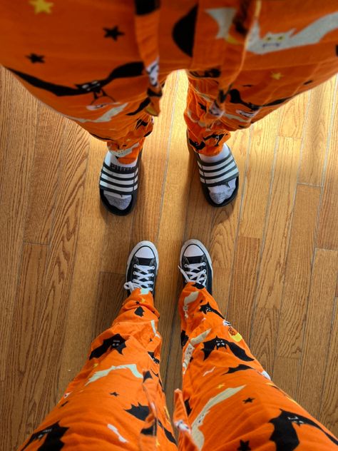 boyfriend and girlfriend matching Halloween pajama pants from Old Navy. couple goals, relationship goals, boyfriend and girlfriend aesthetic Matching Pjs Halloween, Matching Halloween Pjs, Matching Pjs For Couples, Bae Gift, Halloween Pajama Pants, Halloween Date, Lux Fashion, Boyfriend And Girlfriend, Couple Pajamas