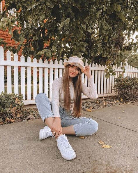 Kass Parker on Instagram: "Just sitting here waiting for the leaves to turn pretty colors🍁🤪 Are the leaves changing where you live?" Just Kass Outfit, Kass Parker, Kass Nelson, Kassadee Nelson, Nen Fam, Fav Youtubers, Pretty Colors, Pretty Colours, Inspirational Women