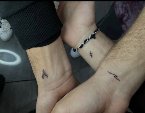 Water And Fire Couple Tattoo, Water And Fire Matching Tattoo, Fire And Ice Matching Tattoos, Minimal Fire Tattoo, Matching Fire Tattoos, Fireboy And Watergirl Tattoo, Water Fire Tattoo, Fire Water Tattoo, Fire And Ice Tattoo