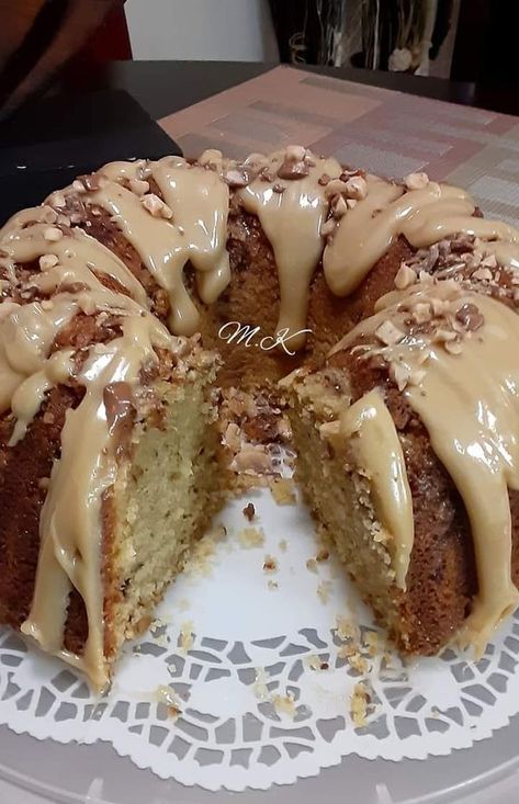 Black People Bake (stuff other than pound cakes) | Brown sugar caramel pound cake | Facebook Brown Sugar Caramel Pound Cake Recipe, Caramel Pound Cake Recipe, Caramel Pound Cake, Brown Sugar Caramel, Banana Bundt, Healthy Dessert Recipes Easy, Pecan Topping, Grandma's Recipes, Pan Cake