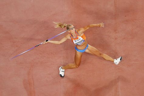 Heptathlon Explained: The Ultimate Test of Athleticism and Endurance - MaxiNews Discus Throw, Heptathlon, Javelin Throw, Pentathlon, World Athletics, Kids Athletic, Shot Put, Long Jump, Health Technology