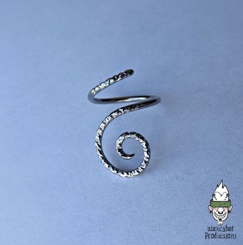 Handmade texturized Titanium conch piercing avalible on my Etsy shop #piercing #conchpiercing #orbitalpiercing #titaniumpiercing #titaniopiercing #handmadejewelry #custompiercing #cute #texturized #titanio #conch #orbital #etsyjewelry #etsypiercing #etsyfinds #spiraljewelry #spiral #espiral #instagrampiercing #safepiercing #earrings #earpiercing #alexcyberproductions Orbital Piercing, Spiral Jewelry, Conch Piercing, Etsy Jewelry, Conch, Body Jewelry, Ear Piercings, Etsy Finds, Handmade Jewelry