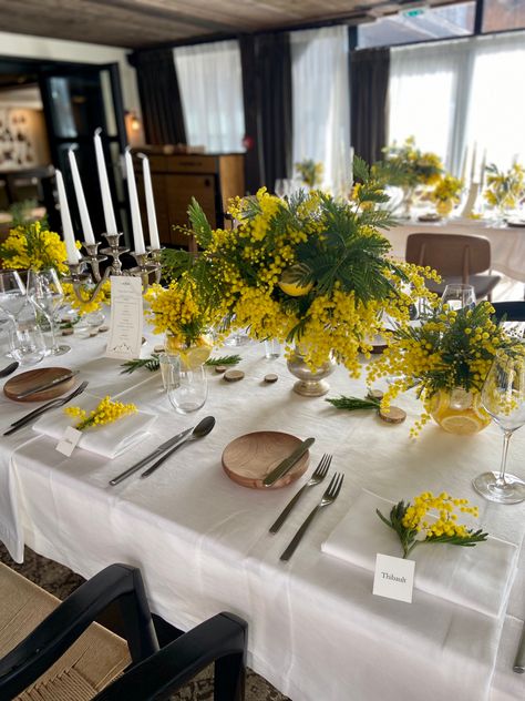 Megeve #flowers #florist #mimosa Mimosa Flower Aesthetic, Mimosa Table, Mimosa Wedding, Mimosa Brunch, Mimosa Flower, Winter Party, Center Table, Mimosa, Florist