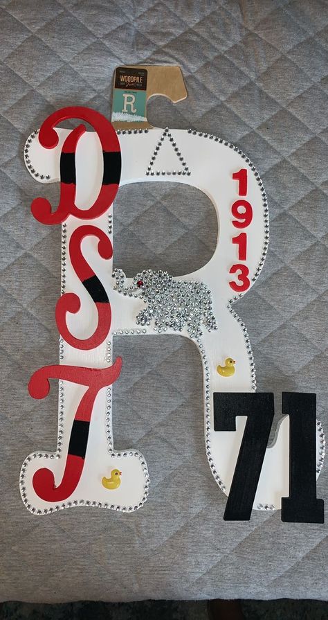 Diy Delta Sigma Theta Gift Ideas, Delta Sigma Theta Probate Gifts, Sorority Gifts Diy, Probate Gifts, Delta Sigma Theta Gifts, Greek Paddles, Greek Paraphernalia, Divine 9, Theta Sorority