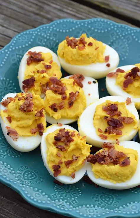 Bacon Ranch Deviled Eggs Bacon Ranch Deviled Eggs, Slow Cooker Pineapple Ham, Pineapple Honey Glazed Ham, Traditional Easter Dinner, Ranch Deviled Eggs, Balsamic Carrots Roasted, Easter Appetizer, Easter Dinner Menus, Homemade Potato Salads