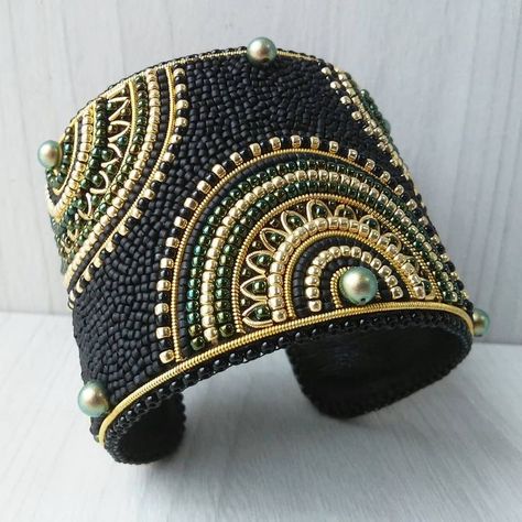 Fabric Cuff Bracelets Diy, Cuff Bracelets Diy, Fabric Cuff Bracelet, Bead Embroidered Bracelet, Mandala Jewelry, Embroidered Bracelet, Embroidery Bracelets, Beadwork Embroidery, Jewellery Sketches