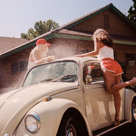 Working at the car wash 💦 #CAMPCollection Car Wash Aesthetic, Playlist Pfp, Wash Aesthetic, Car Wash Girls, Vintage Americana Aesthetic, Americana Aesthetic, 70s Women, Vw Vintage, Vw Porsche