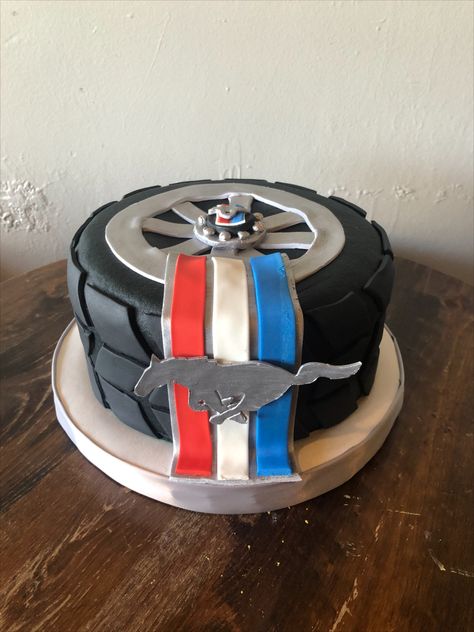 Mustang Cake, Car Cakes For Men, 21st Birthday Cake For Girls, Cake For Men, Birthday Cake For Boyfriend, Cake For Boyfriend, Cars Birthday Cake, Cars Cake, Car Cake