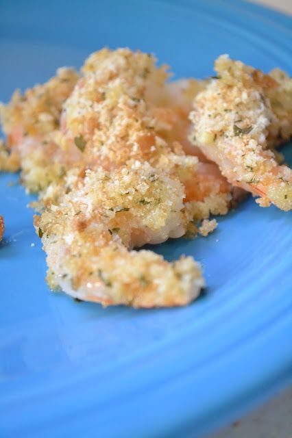 Garlic Parmesan Crusted Baked Shrimp Scampi, you won't believe how easy this is to make at home! (Red Lobster Copy Cat recipe) Parmesan Crusted Shrimp, Crusted Shrimp, Garlic Parmesan Shrimp, Fried Shrimp Recipes, Copy Cat Recipe, Shrimp Parmesan, Domestic Geek, Baked Shrimp Scampi, Crispy Shrimp