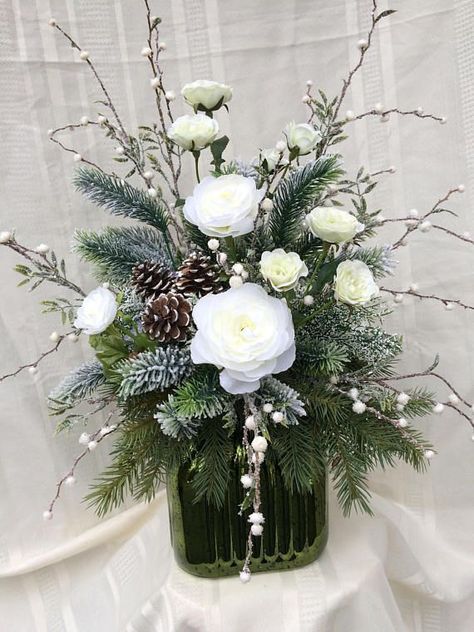 Modern Christmas Flower Arrangements, Christmas Soaps, Artificial Arrangements, Winter Flower Arrangements, Christmas Floral Designs, Holiday Floral Arrangements, Winter Floral Arrangements, Flowers Winter, Winter Arrangements