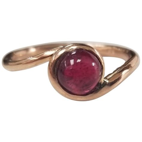 Cheap Gold Jewelry, Ruby Ring Vintage, Ruby Ring Gold, Diamond Wedding Rings Sets, Gem Diamonds, Vintage Style Rings, Ruby Engagement Ring, Jewelry Design Earrings, Classy Jewelry