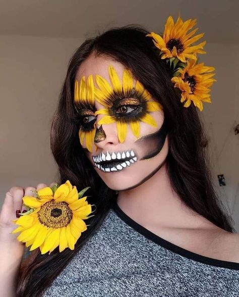 Yellow Costume, Going Bald, Halloween Eyes, Skull Makeup, Creative Eye Makeup, Up Costumes, Creative Eye, Halloween Make Up, Eye Makeup Art