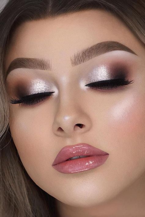 Makeup Ideas Bride, Bride Makeup Ideas, Peach Makeup Look, Makeup Bibir, Rosa Make-up, Makeup Shimmer, Maquillage Yeux Cut Crease, Halloween Make-up Looks, Sunset Makeup