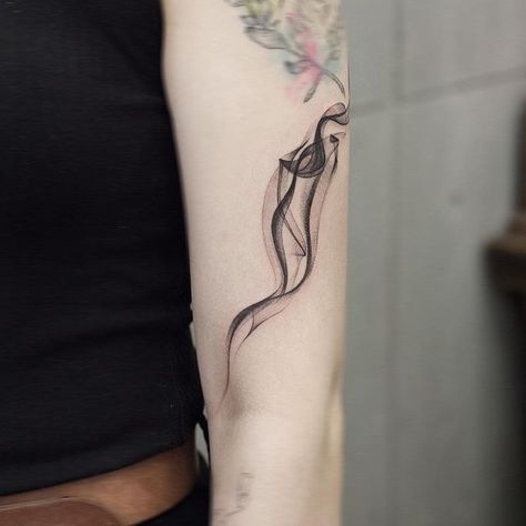 Smoky Tattoo, Sketches Dark, Tea Tattoo, Abstract Tattoo Ideas, Abstract Tattoos, Elbow Tattoos, Silhouette Tattoos, Flash Tattoo Designs, Elegant Tattoos