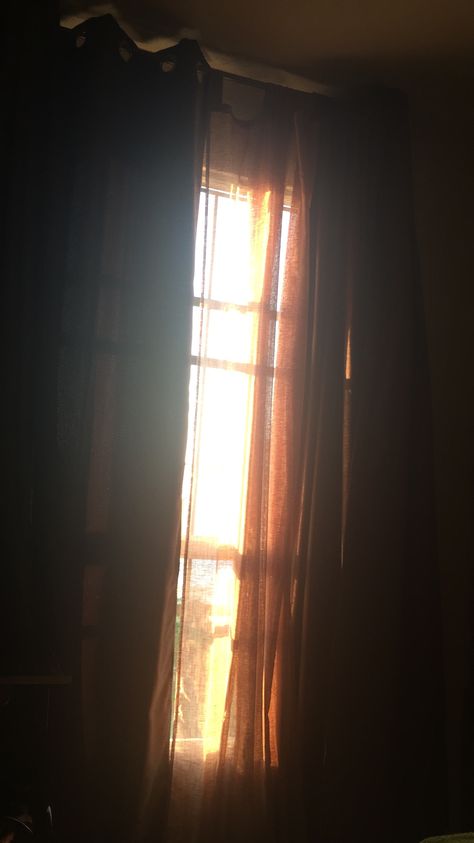 Morning Window Snap, Army Couple Photography, Snaps Aesthetic, Whatsapp Story, Morning Snap, Fake Snapchat, Evening Aesthetic, Low Light Indoor Plants, Beautiful Profile Pictures