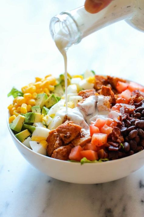 chicken cobb salad Bbq Chicken Cobb Salad, Salad Cobb, Chicken Cobb Salad, Yoghurt Dressing, Buttermilk Ranch Dressing, Buttermilk Ranch, Resep Salad, Chicken Salad Recipes, Salad Bar