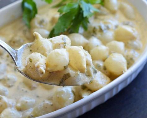 How To Make Easy Pearl Onions In Cream Sauce - Living Vegan Pearl Onions In Cream Sauce, Creamed Pearl Onions, Pearl Onion Recipe, Unique Side Dishes, Creamed Onions, Pearl Onions, Chickpea Salad Recipes, Onion Sauce, Vegan Snack