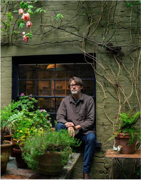 Nigel Slater, Small Courtyard Gardens, Vegetable Bed, Minimalist Garden, Small Courtyards, The Observer, Open Water Swimming, City Garden, Climbing Roses