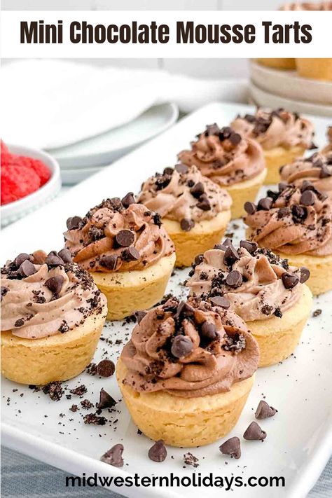 Chocolate Tartlets with buttery shortbread tart shells and rich, fluffy chocolate mousse filling are an irresistible, bite-sized treat. Perfect mini desserts for holidays or family gatherings. Chocolate Mousse Tarts Mini, Mini Tart Fillings, Mini Tarts Dessert Bite Size, Mini Chocolate Tarts Recipe, Easy Mini Tarts, Chocolate Tartlets, Shortbread Tart, Chocolate Tarts Mini, Easy Cream Pie