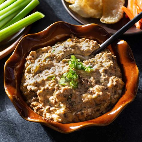 Buffalo Ground Beef Dip with Cream Cheese Ground Beef Dip, Dip With Cream Cheese, Ground Beef Seasoning, Bean Hummus, Beef Dip, Black Bean Dip, Spicy Dip, Louisiana Hot Sauce, Vegan Black Bean