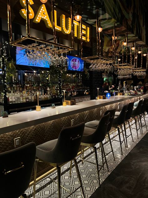 Speakeasy Decor Bar, Rooftop Bar Design, Luxury Bar Design, Sport Bar Design, Bar Lounge Design, Pizzeria Design, Speakeasy Decor, Bistro Design, Arcade Bar