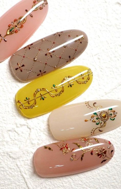 Ornate Nail Designs, Arabic Nail Art, Desi Nail Art, Bridgerton Themed Nails, Peranakan Nails, Indian Inspired Nails, Rococo Nail Art, Baroque Nail Art, Teacup Nails