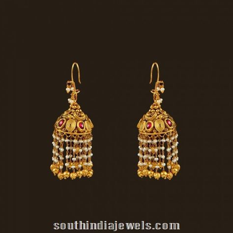 Gold antique hook style pearl drop earrings. Silver Jumki, Hoop Jhumka Earrings, Hoop Jhumka, Gold Jhumka Earrings, Pearl Drop Earrings Gold, Perhiasan India, Antique Gold Jewelry Indian, Indian Jewellery Design Earrings, Gold Pendant Jewelry