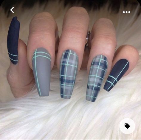 Plaid Nail Art, Grey Nail, Checkered Nails, Fall Nail Art Designs, Plaid Nails, Her Nails, Nail Art Ombre, Fall Nail Art, Coffin Nails Designs