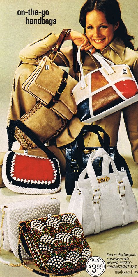 Sears' purses, 1973 1970s Purses, Vintage Hand Bags, Fashion 70s Style, Moda Disco, Louis Vuitton Handbags Sale, 70s Mode, Popular Purses, Fashion 1970s, 1970s Style