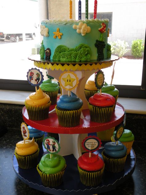 Mario Cupcake Stand, Super Mario Cake And Cupcakes, Mario Cake And Cupcakes, Mario Birthday Cupcake Cake, Mario Birthday Cupcakes, Mario Cupcake Cake, Super Mario Cupcakes, Mario Brothers Birthday Party, Groom Cakes