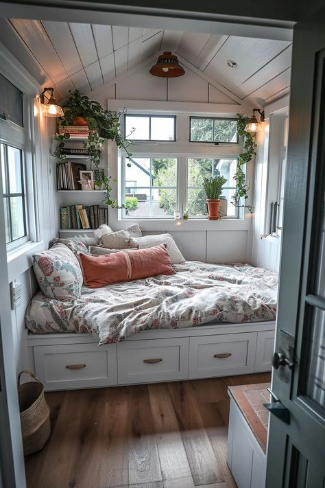 25 Ingenious Tiny House Bedroom Ideas for Compact Living Tiny House Bedroom Ideas, Tiny Loft, House Bedroom Ideas, Tiny House Bedroom, Cozy Loft, Shed To Tiny House, Tiny House Loft, Tiny House Inspiration, Tiny Home Ideas