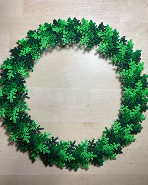 Bead Wreaths, Perler 3d, Ironing Beads, Diy Perler Bead Crafts, Diy Perler Beads, 3d Christmas, Perler Bead Art, Perler Bead, Perler Beads