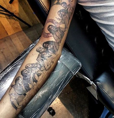 40 Last Supper Tattoo Designs For Men - Christian Ink Ideas Black Last Supper, Leonardo Da Vinci Pinturas, The Last Supper Tattoo, Black Art Tattoo, Tattoo Designs For Men, The Last Supper, Christian Designs, Black Angels, Ink Ideas