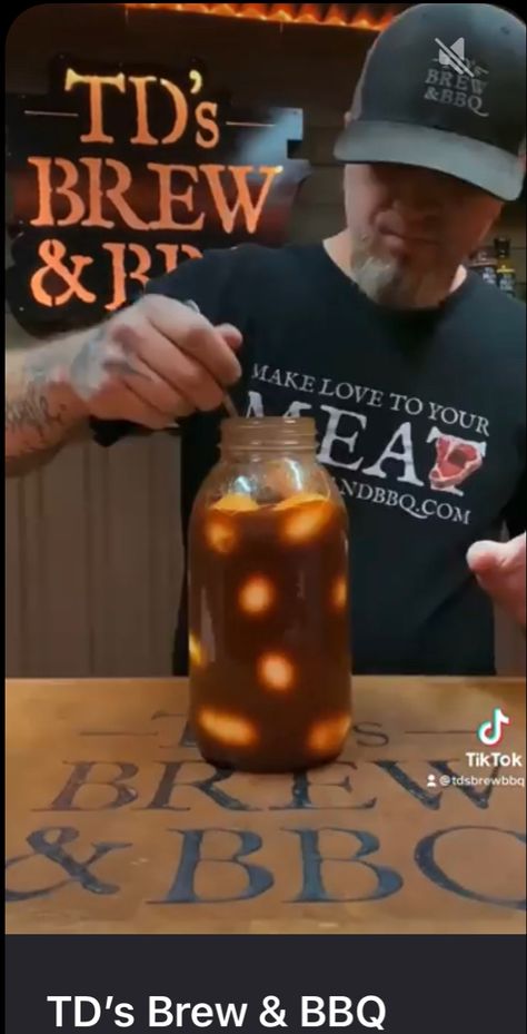 Bbq Pickled Eggs, Pickeled Eggs, Bbq Egg, Best Bbq Sauce, Pickled Eggs Recipe, Bbq Brands, Boil Eggs, Pickled Eggs, Best Bbq