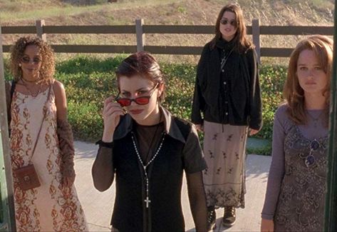 Nancy Downs, The Craft 1996, The Craft Movie, Best Halloween Movies, Juergen Teller, Jeepers Creepers, Season Of The Witch, Grunge Goth, Halloween Movies