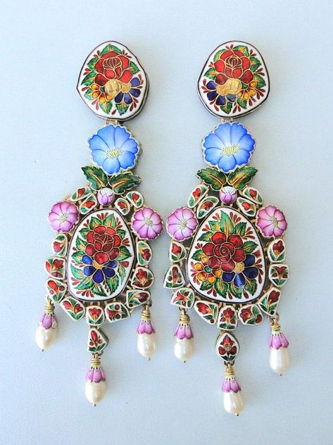 Gold Enamel Jewelry, Colorful Things, Bijoux Art Nouveau, Image Name, Enamel Earrings, Enamel Jewelry, Fine Earrings, Dream Jewelry, 22k Gold