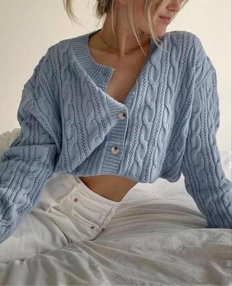 Mode Dope, Tiffany Box, Girls Couture, Pastel Blue, Fall Winter Outfits, Outfits Casuales, Cute Casual Outfits, Couture Fashion, Outfit Inspirationen