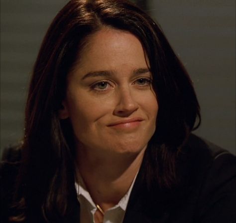 S1ep7 Veronica Prison Break, Teresa Lisbon, Robin Tunney, Family Stock Photo, Mbti Character, The Mentalist, Prison Break, Dark Hair, Lisbon