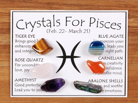 Crystals For Pisces, Pisces Crystals, Zodiac Sign Pisces, Zodiac Signs Pisces, Zodiac Stones, Crystals Healing Properties, Crystal Therapy, Crystal Healing Stones, Crystal Magic