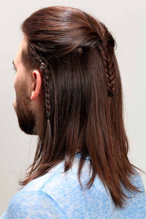 The best ideas for Viking hairstyles are gathered here. Find a short curly mens top knot, a medium undercut hairstyle, intricate Viking braids for long hair and many other stylish haircuts and beards for warriors in our gallery. #menshaircuts #menshairstyles #vikinghairstyles #vikinghaircut #vikinghair Viking Haircut, Viking Hairstyles, Cornrows With Box Braids, Braids For Men, Medieval Hairstyles, Cornrow Hairstyles For Men, Viking Braids, Viking Hair, Men's Long Hairstyles