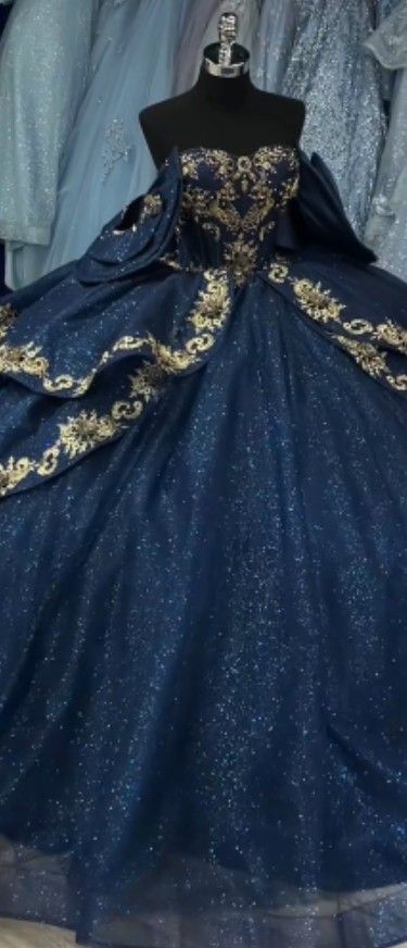 Quinceanera Dark Blue Dresses, Dark Navy Blue Quinceanera Dresses, Midnight Theme Quinceanera, Navy Blue And Gold Quince, Navy Quinceanera Dresses, Dark Blue Dress Outfit, Quince Fits, Quinceañera Planning, Quince Colors